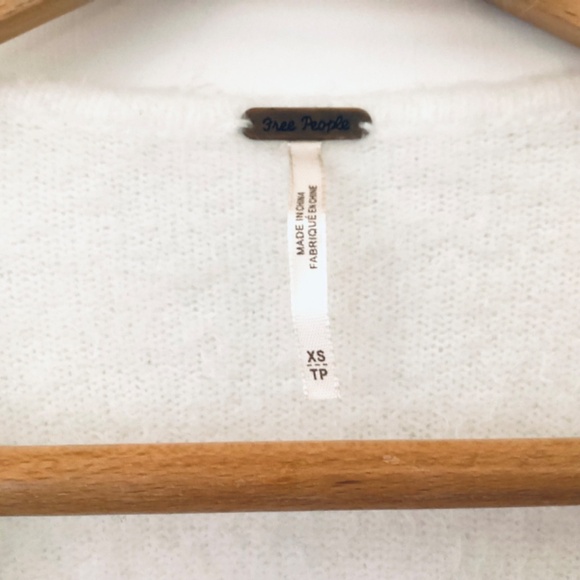 Free People Sweater Womens Size XS Cream Fuzzy Deep V-Neck Boho Casual Stretch - Picture 5 of 12